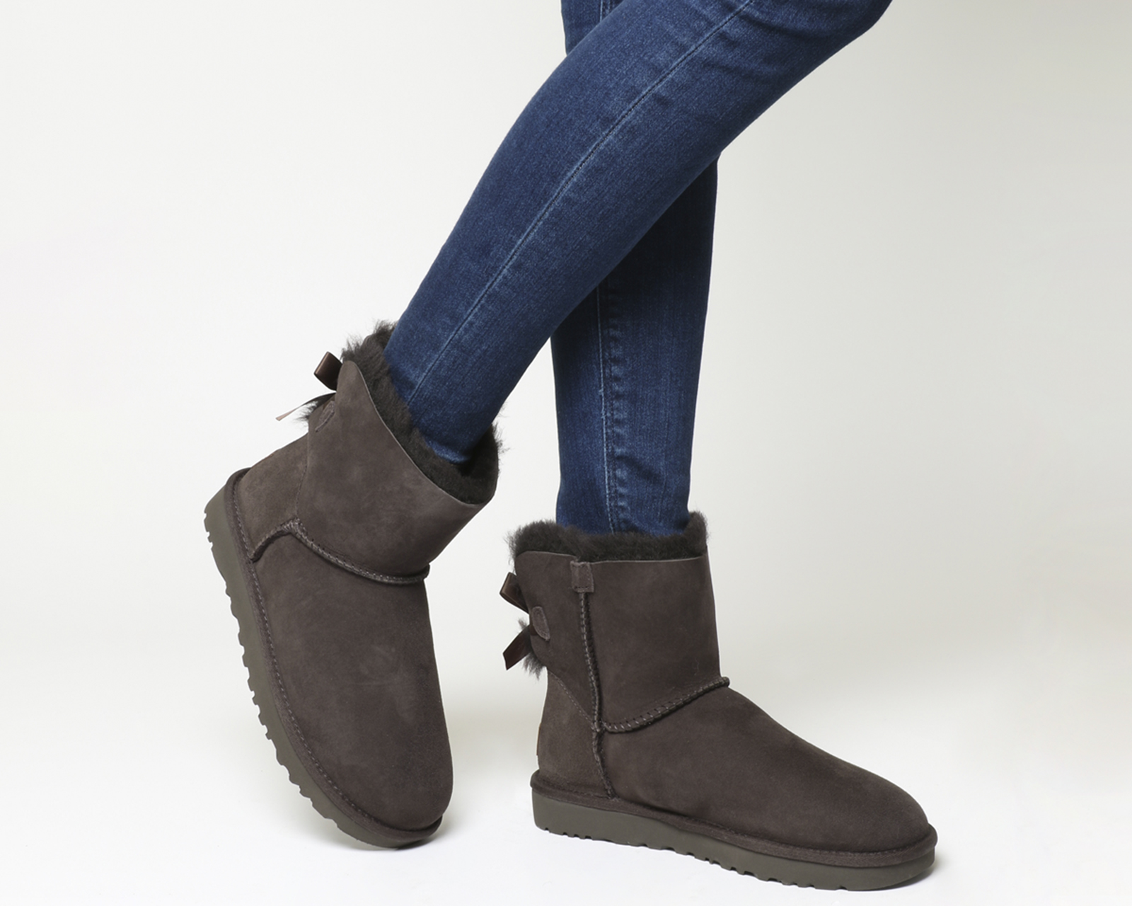 UGG Mini Bailey Bow Chocolate Exclusive - Ankle Boots