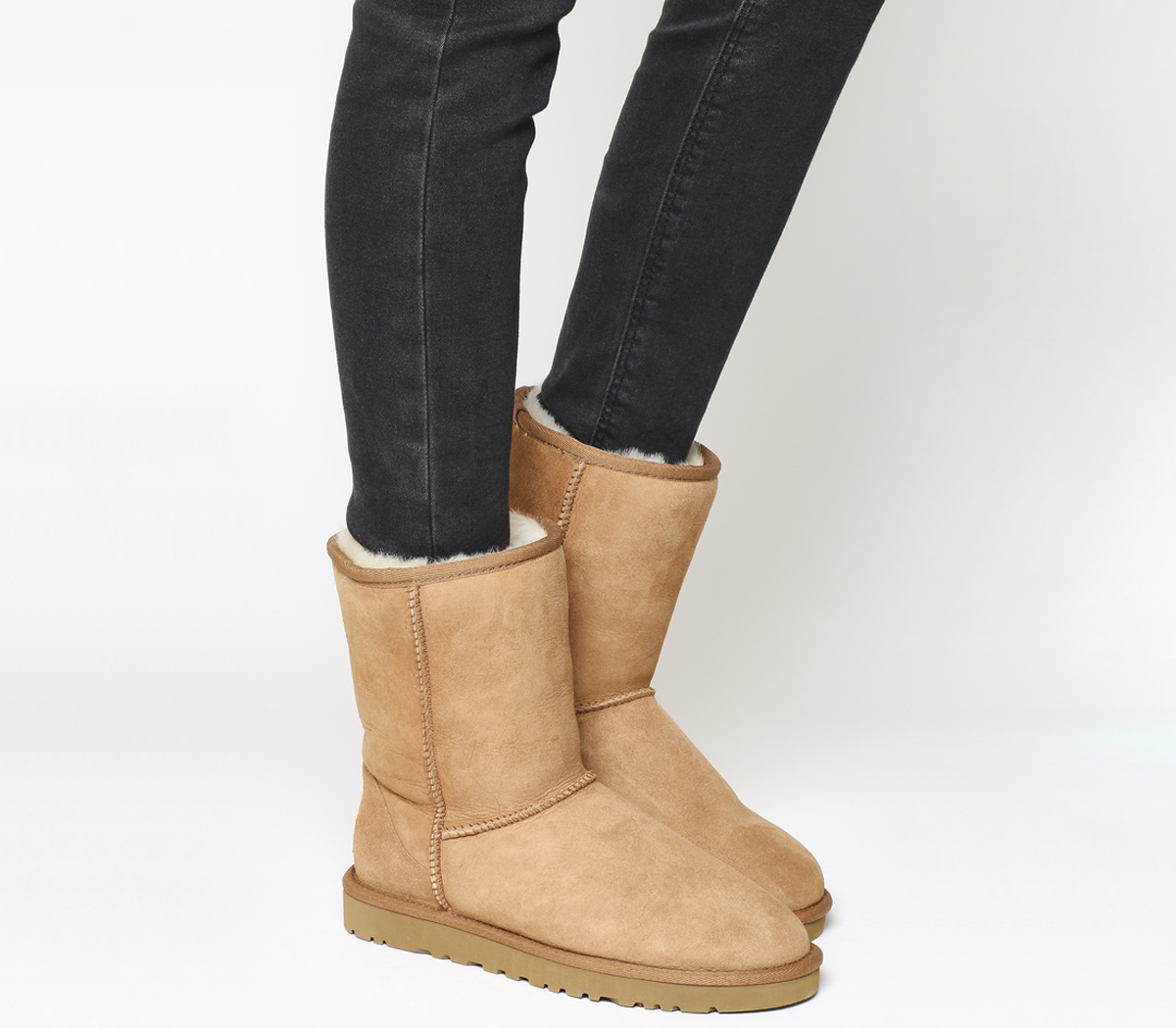 UGG Classic Short Boots Chestnut - Ankle Boots